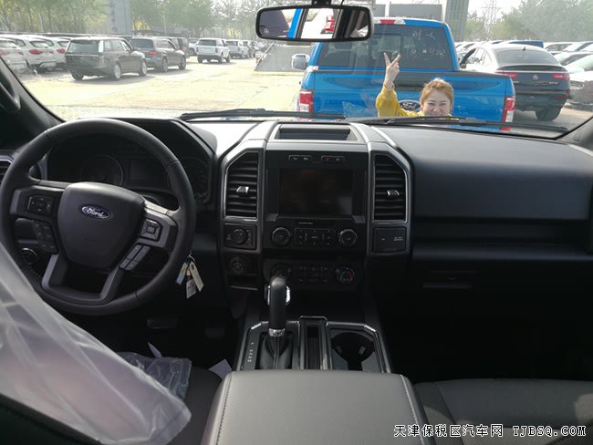 2019款福特F150加规版 18轮/遥启/全景天窗现车38万钜惠