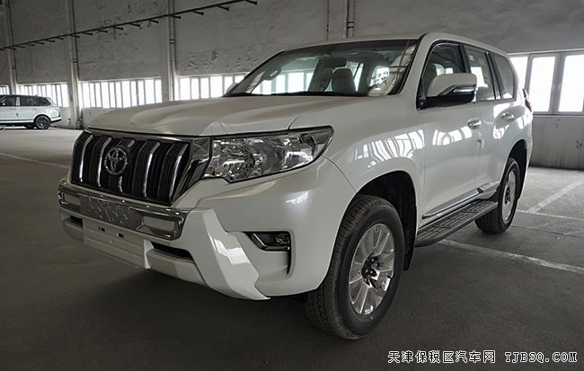 19款丰田霸道2700中东版 18轮/天窗/后挂备胎现车45.5万