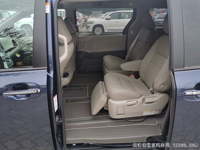 2020款丰田塞纳两驱XLE版 18轮/天窗/真皮座椅现车42万