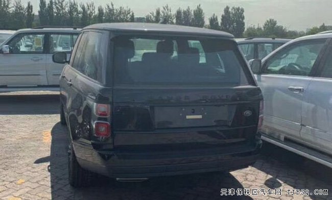 2019款路虎揽胜3.0T行政版 21轮/黑耀套件现车107.5万