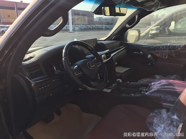 平行进口车19款雷克萨斯LX570中东版 铂金版现车143.8万