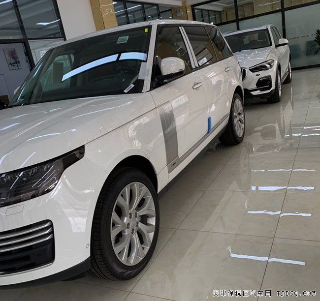 20款路虎揽胜3.0T柴油创世加长版 21轮/300PB现车144万