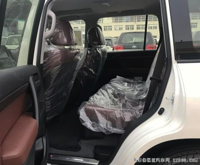19款丰田酷路泽4600中东版 包围/20轮/电尾门现车96.9万
