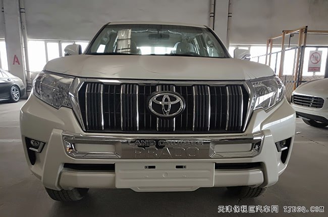 2019款丰田霸道2700中东版 18轮/天窗/后挂备胎现车45万