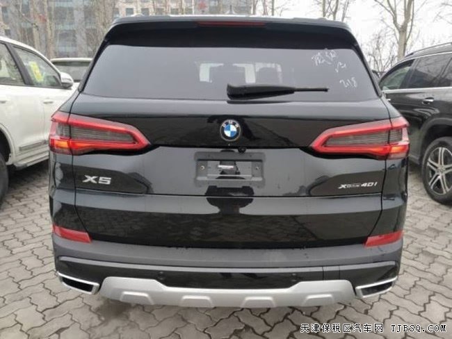 2020款宝马X5加规版 金属漆/大豪华包/20轮现车75万优享