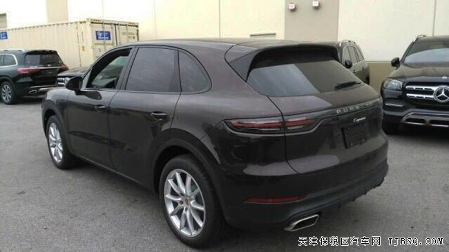 20款保时捷卡宴3.0T美规版 19轮/金属漆/全景现车89.8万