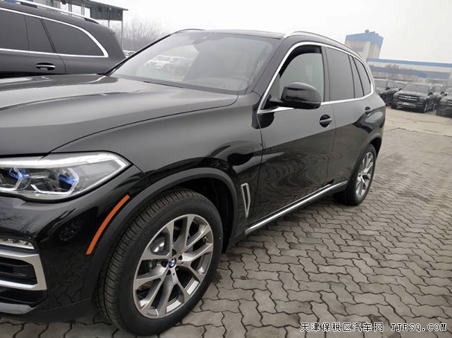 2019款宝马X5加规版 20轮/全景天窗/大豪华包现车75万