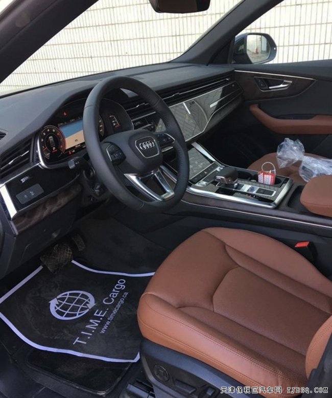2019款奥迪Q8加规版 S-line包/22轮/环影现车73万优购