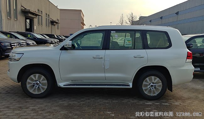 2019款丰田酷路泽4000中东版 气泵/遥启/天窗现车63.8万