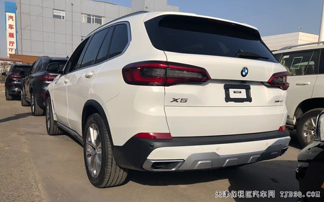 平行进口车19款宝马X5加规版 3.0T现车乐享折扣