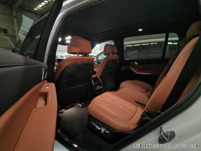 19款宝马X7美规版 21轮/7座/M运动包/底盘升降现车88万