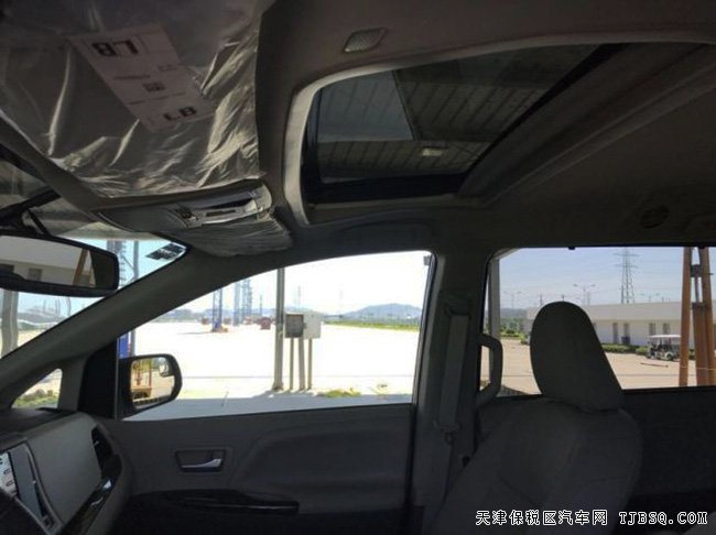 2020款丰田塞纳3.5L两驱XLE版 18轮/天窗/腿拖现车42万
