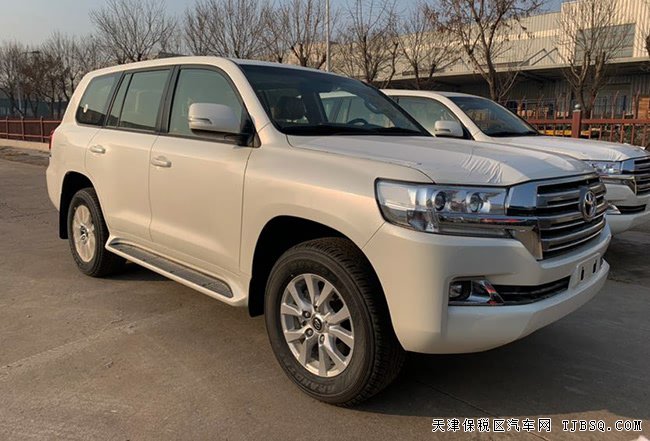 2020款丰田酷路泽4000中东版 18轮/7座/天窗现车63.6万