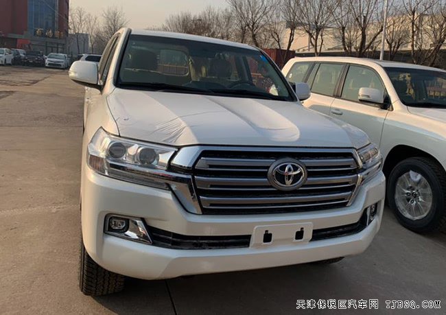 2020款丰田酷路泽4000中东版 18轮/7座/天窗现车63.6万