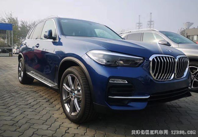 2020款宝马X5墨西哥版 20轮/LED大灯/全景天窗现车66万