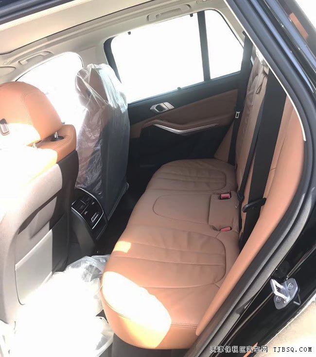 平行进口车19款宝马X5中东版 18轮/全景/电尾门现车67万