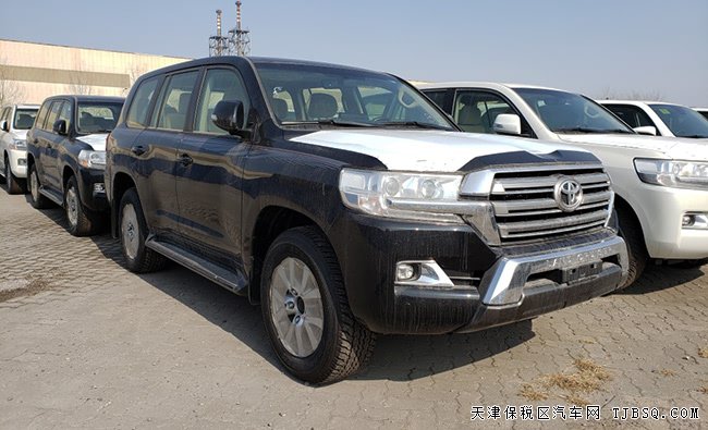 2019款丰田酷路泽4600中东版 8气囊/天窗/18轮现车86万