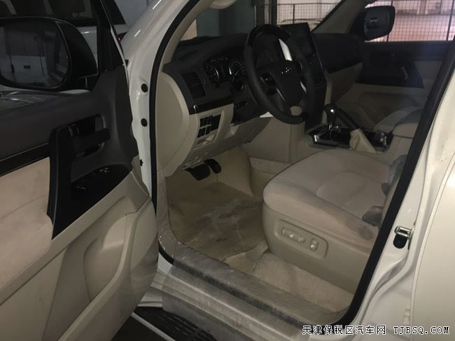 19款丰田酷路泽4000中东版 天窗/18轮/遥启现车63.2万