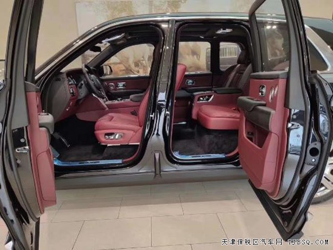 2020款劳斯莱斯库里南6.7T豪华SUV 现车优惠起航