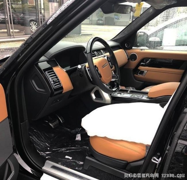 2020款路虎揽胜3.0T柴油创世加长版 港口现车135万钜惠