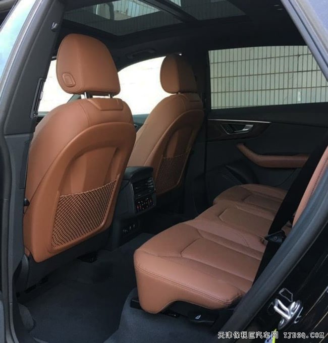 平行进口19款奥迪Q8加规版 环影/22轮/S-line包现车77万