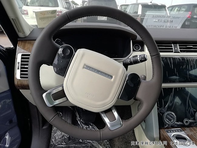 2019款路虎揽胜加长版 20轮/四区空调/全景现车116.5万