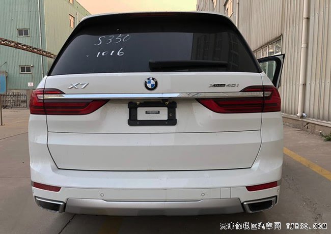 2019款宝马X7美规版 21熏黑轮/环影/六座现车82万钜惠