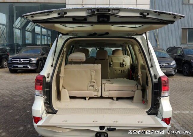 19款丰田酷路泽4000中东版 气泵/遥启/天窗现车64.5万