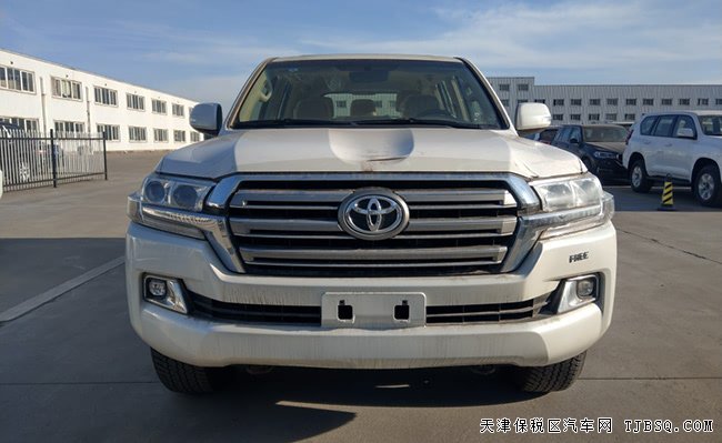 2020款丰田酷路泽4600中东版 遥启/18轮/天窗现车89万