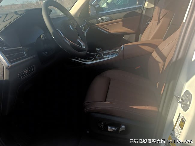 2019款宝马X7美规版 21轮/停辅包/寒冷包现车85万优购