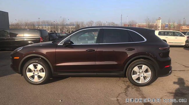 2019款保时捷卡宴3.0T美规版 电尾门/全景/19轮现车86万