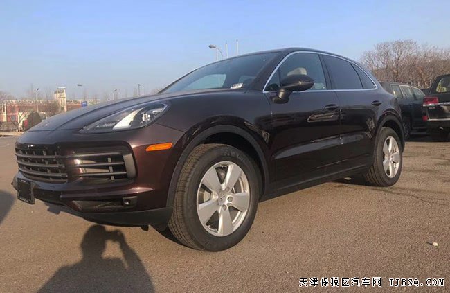2019款保时捷卡宴3.0T美规版 电尾门/全景/19轮现车86万