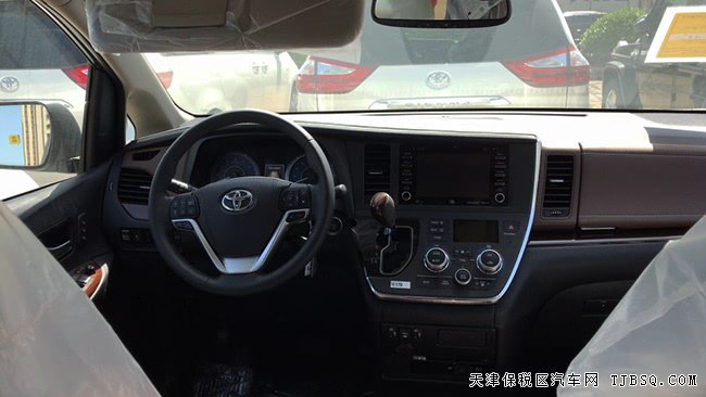 2020款丰田塞纳四驱顶配版 双天窗/雷测/环影现车55万
