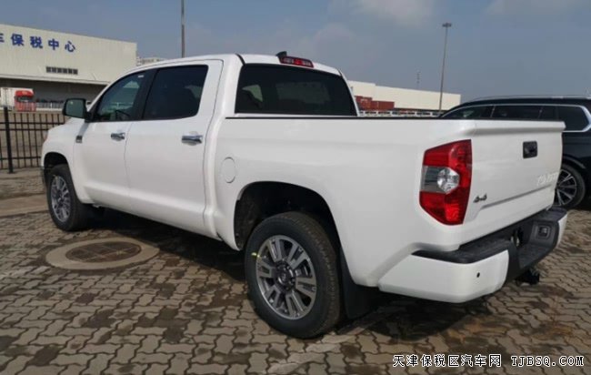 2020款丰田坦途1794版 20轮/JBL音响/天窗现车53.5万购