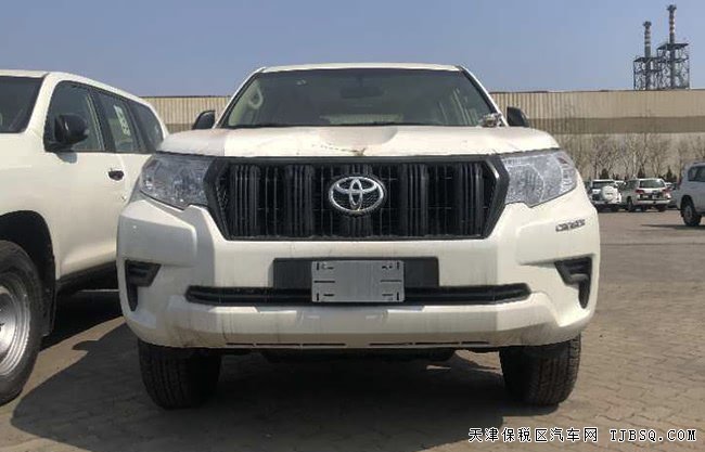 2019款丰田普拉多2700中东版 17轮/底挂/天窗现车41.2万