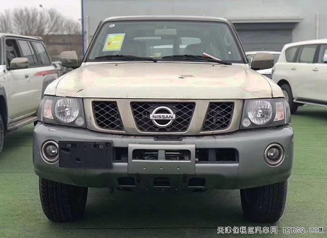 2018款日产途乐Y61中东版 双差速锁/17轮/7座现车66.8万