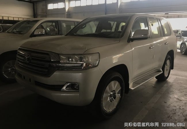 2020款丰田酷路泽4000中东版 18轮/天窗/航踏现车64.6万