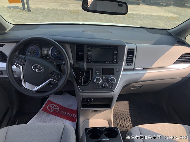 20款丰田塞纳3.5L四驱版 雷达测距/7座/18轮现车44.5万