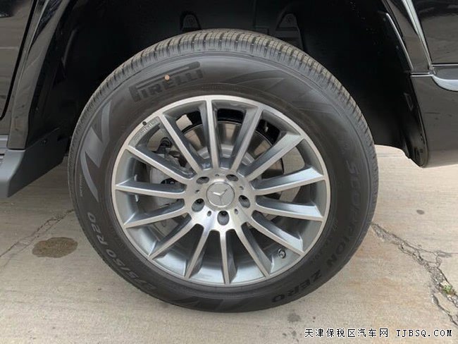 20款奔驰G550美规版 20轮/天窗/雷测/内饰包现车204万