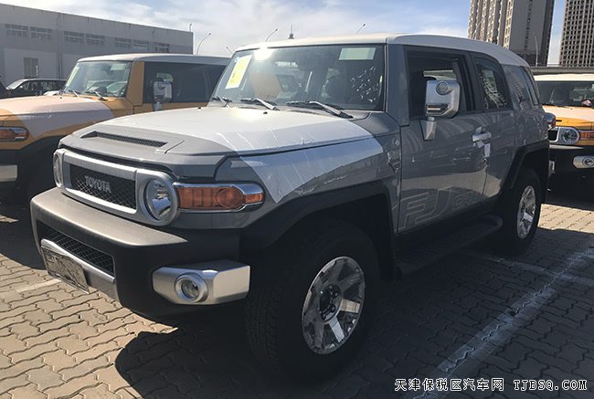 20款丰田FJ酷路泽中东版 17轮/JBL音响/8气囊现车48.8万