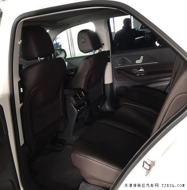 2020款奔驰GLE450墨西哥版 20轮/全景天窗/抬显现车70万