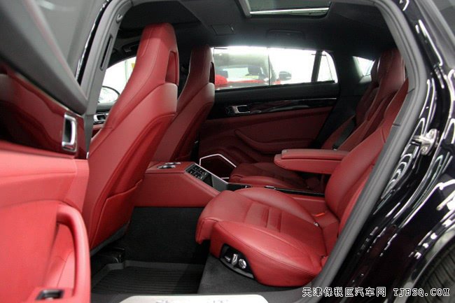 2018款保时捷Panamera4S加规版 21轮/驾辅包现车139万