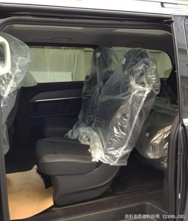 2018款奔驰V250中东版 18轮/全景天窗/真皮现车43.5万