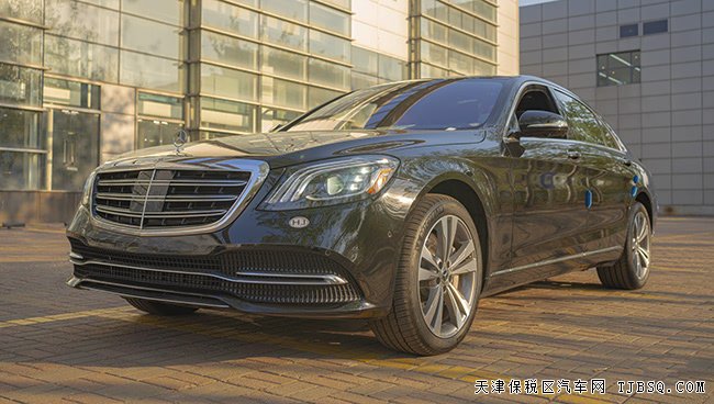 2018款奔驰S560加规版 19轮/4座/小桌板现车157万钜惠