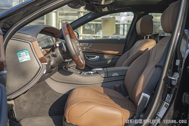 2018款奔驰S560加规版 19轮/4座/小桌板现车157万钜惠