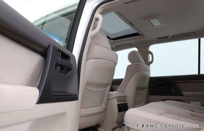 2020款丰田酷路泽4500中东版 7座/8气囊/KDSS现车110万