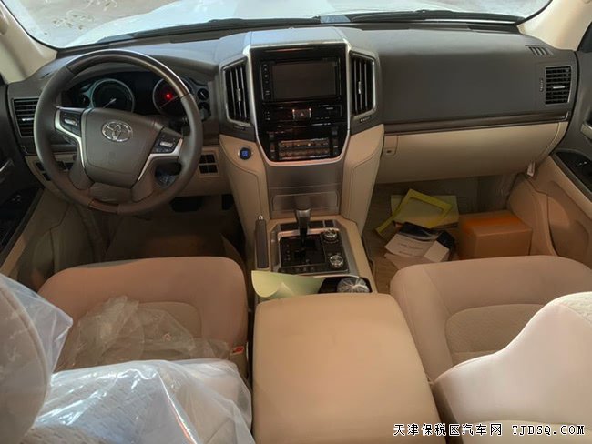 2020款丰田酷路泽5700中东版 12气囊/18轮现车100.5万