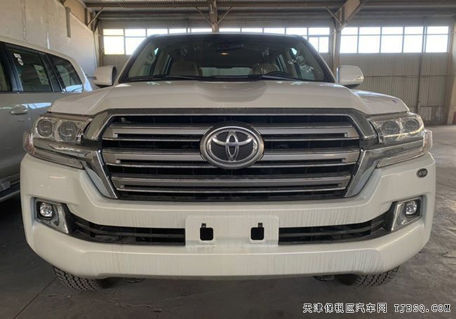 2020款丰田酷路泽5700中东版 12气囊/18轮现车100.5万