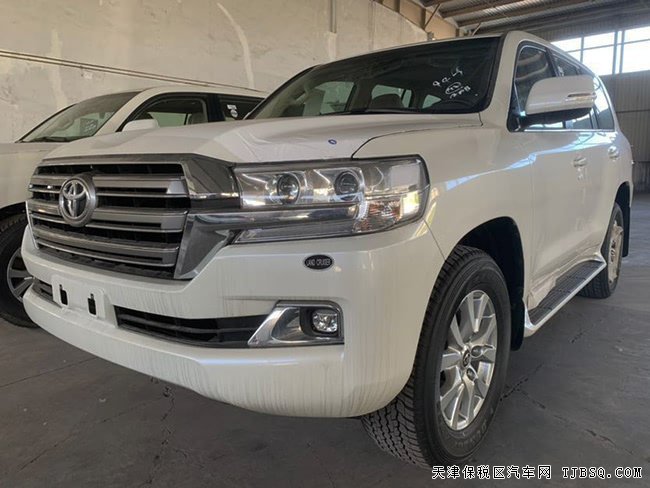 2020款丰田酷路泽5700中东版 12气囊/18轮现车100.5万