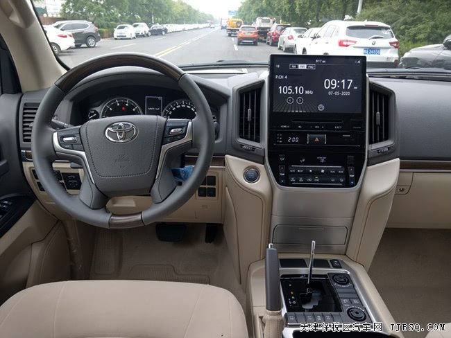 19款丰田酷路泽4600中东版 20轮/七座/前后包围现车97万